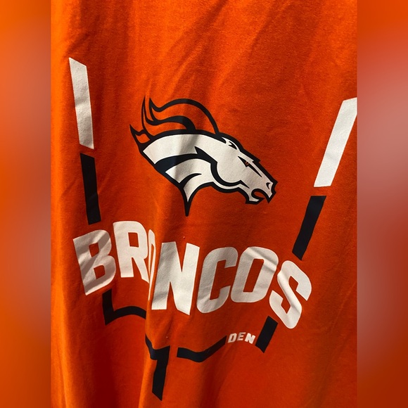 Nike Dri-Fit Denver Broncos T-shirt - Size Medium - Picture 2 of 4